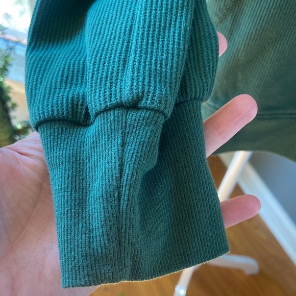 Eddie Bauer Women’s Green Cowl Neck Sweater - Picture 5 of 8